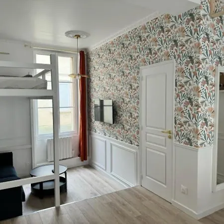 Bucarest, Studio * Reims
